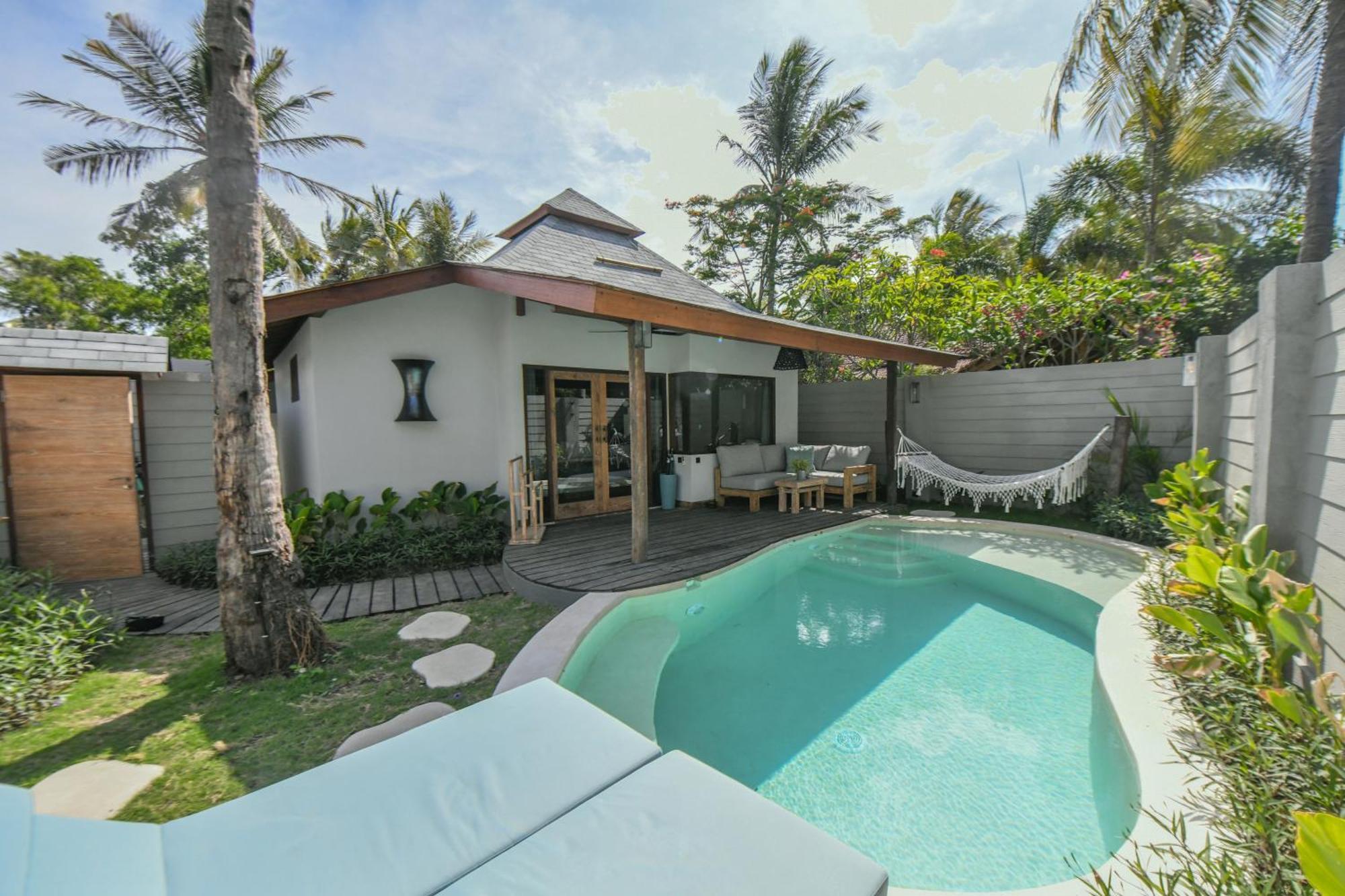 Belukar Villas Gili Trawangan Exterior photo