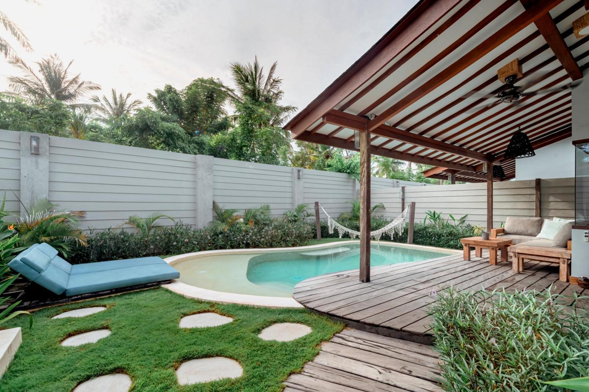 Belukar Villas Gili Trawangan Exterior photo
